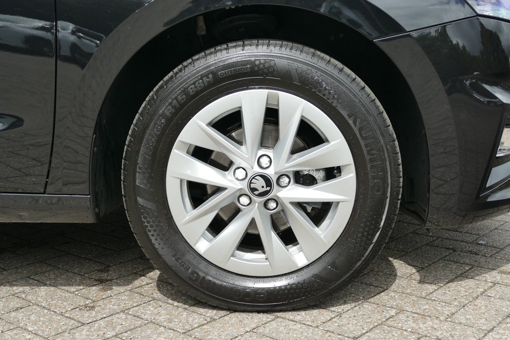 Skoda Fabia 1.0 Tsi Se Edition 95 Ps Black #5