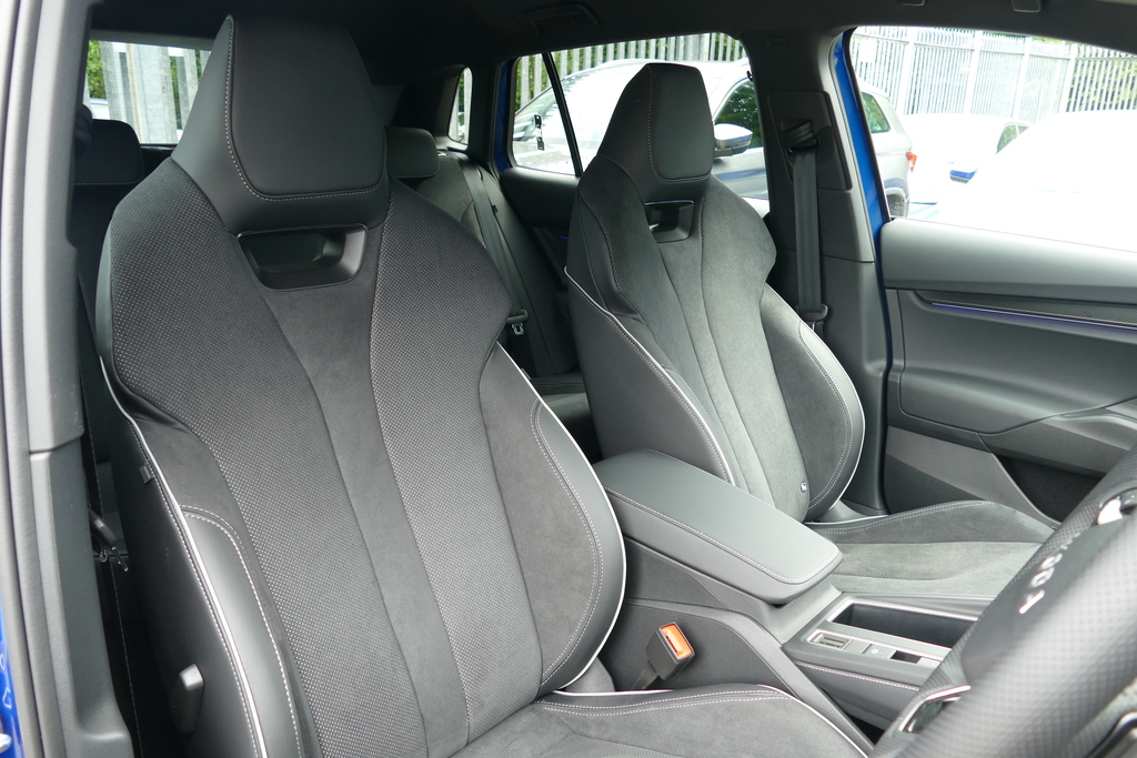 Skoda Elroq Se Green #12