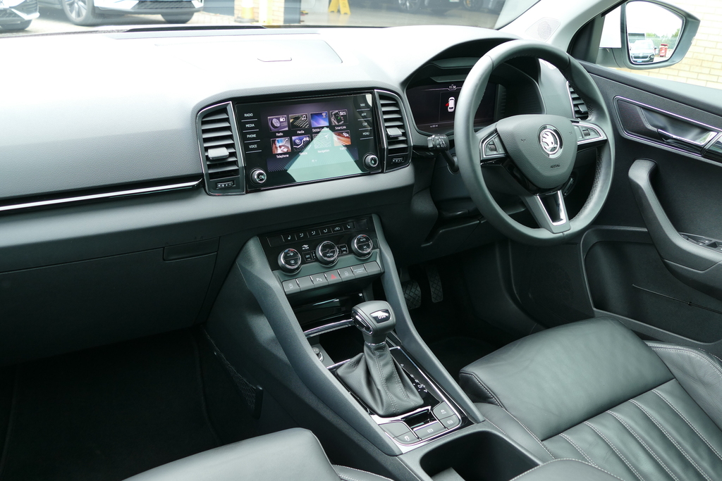Skoda Karoq 1.5 Tsi Se L Dsg 0 Ps White #2