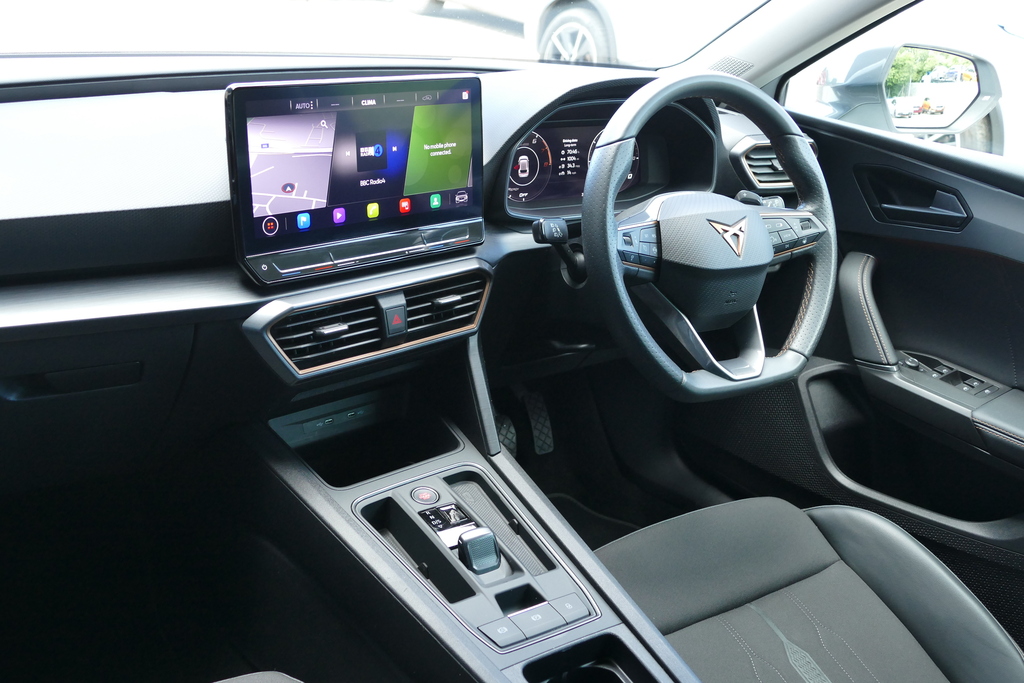 Cupra Leon 1.5 Etsi V1 Dsg 150 Ps White #2