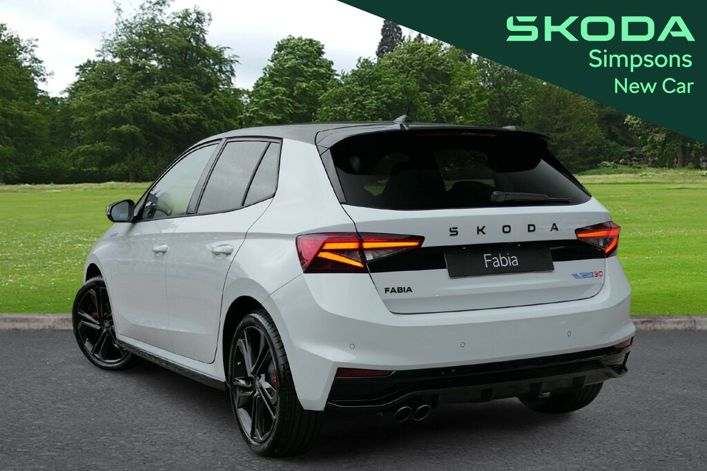 Skoda Fabia Fabia Hatch 130 1.5 Tsi 177 Ps Dsg Black #3