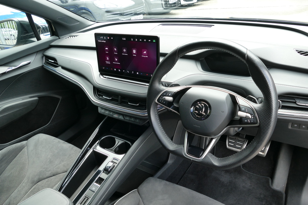 Skoda ENYAQ 210Kw 85X Sportline Plus 82Kwh 4X4 286 P Black #6