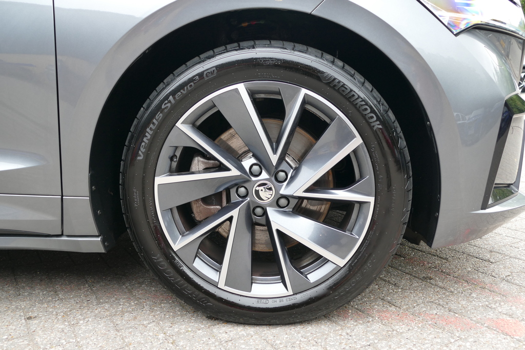 Skoda ENYAQ 210Kw 85X Sportline Plus 82Kwh 4X4 0 Ps Grey #5