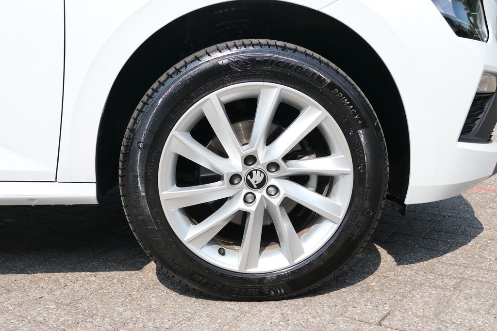 Skoda Kamiq 1.0 Tsi Se Edition 116 Ps GJ75LFN White #5
