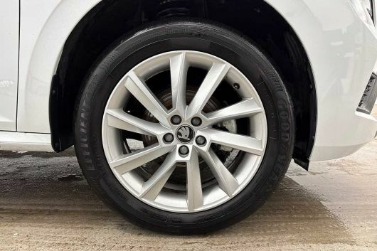 Skoda Kamiq 1.0 Tsi Se Edition 0 Ps White #5