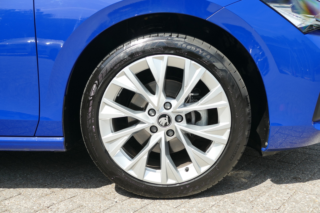 Skoda Superb 2.0 Tdi Se L Dsg 0 Ps Blue #5