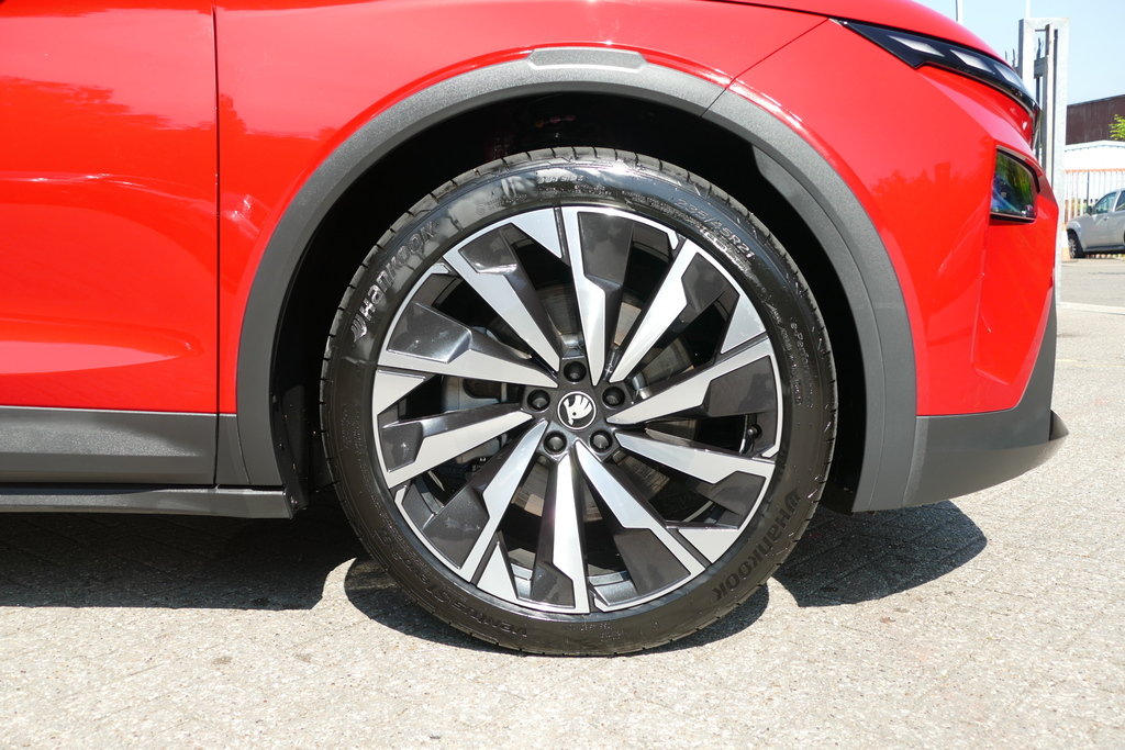 Skoda Elroq 210Kw 85 Sportline 82Kwh 0 Ps Red #5