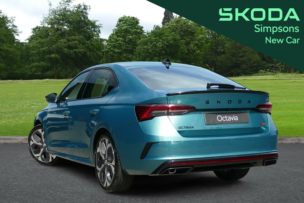 Skoda Octavia Octavia Hatch Vrs 2.0 Tsi 265 Ps Dsg Green #3