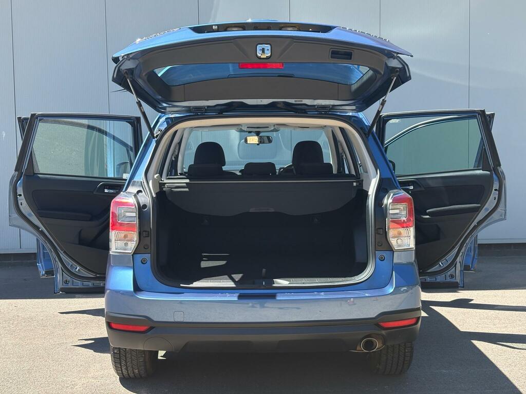Subaru Forester 2.0 Xe Premium Lineartronic Red #47