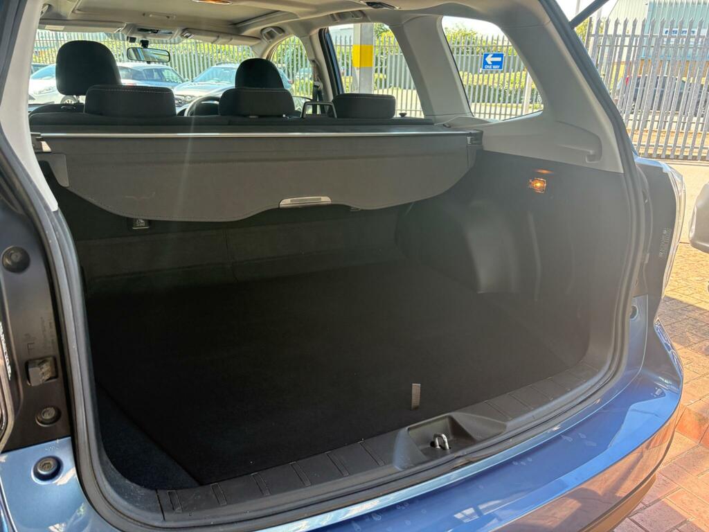 Subaru Forester 2.0 Xe Premium Lineartronic Red #45