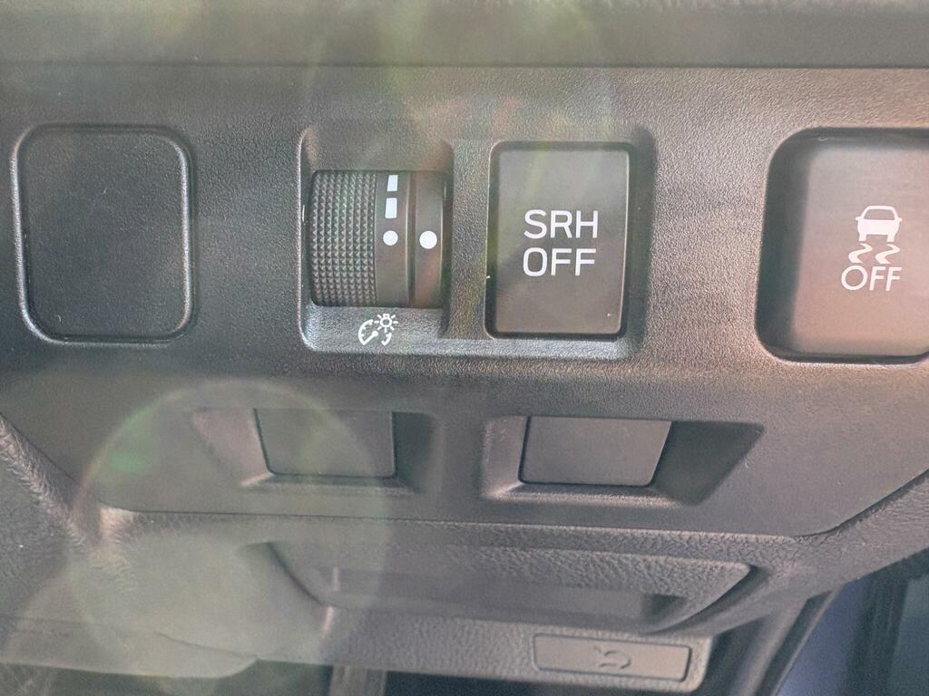 Subaru Forester 2.0 Xe Premium Lineartronic Red #35