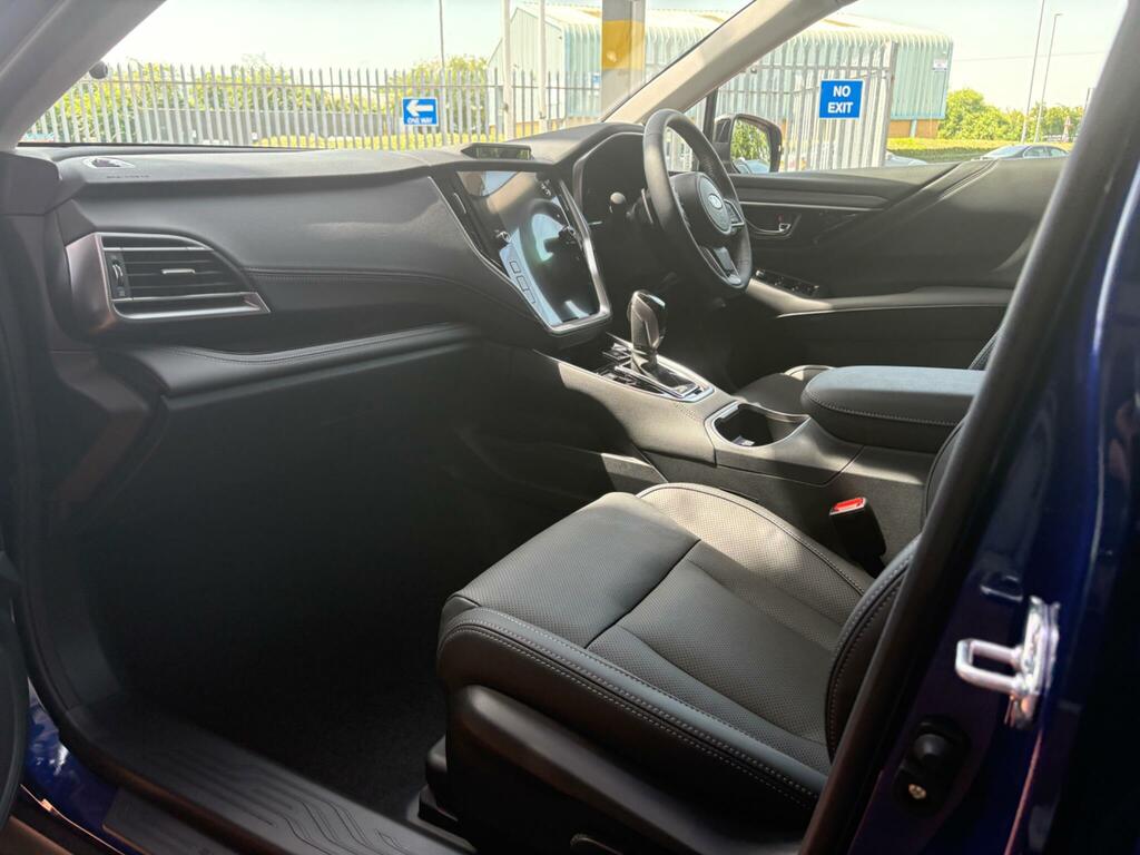 Subaru Outback 2.5I Limited Lineartronic Black #43