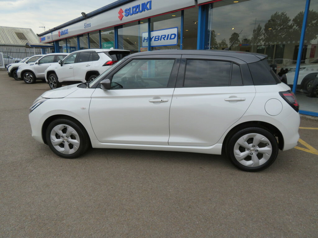 Suzuki Swift Swift Hatchback SC74UMU White #5