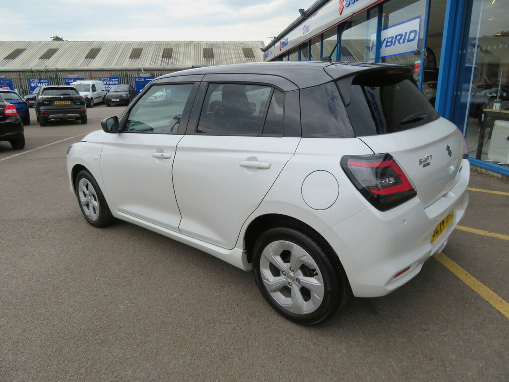 Suzuki Swift Swift Hatchback SC74UMU White #6