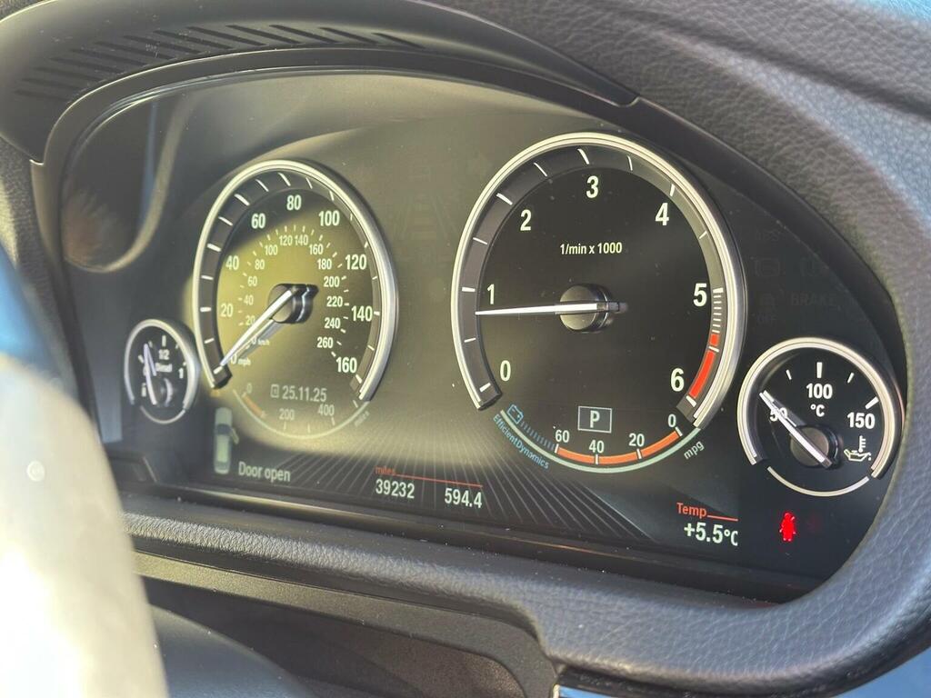 BMW 5 Series Gran Turismo Hatchback Black #25