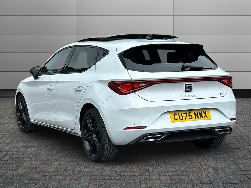 Seat Leon 1.5 Etsi Mhev Fr Black Edition Dsg Euro 6 Ss White #2