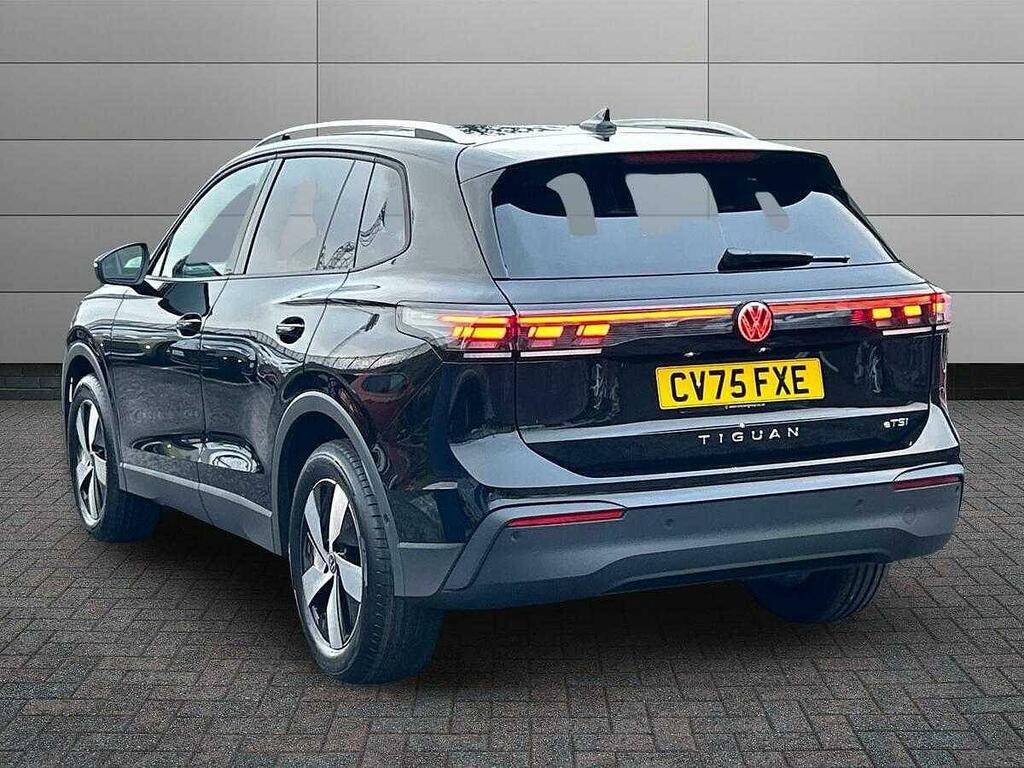 Volkswagen Tiguan 1.5 Etsi Mhev Match Dsg Euro 6 Ss CV75FXE Black #3