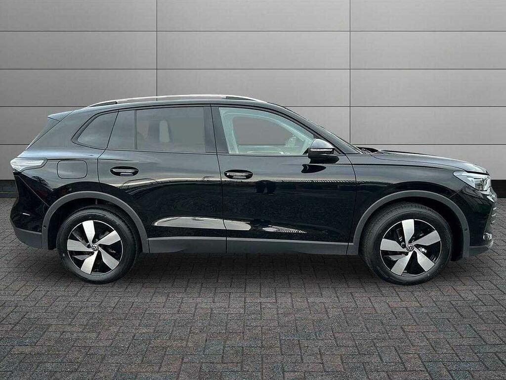 Volkswagen Tiguan 1.5 Etsi Mhev Match Dsg Euro 6 Ss CV75FXE Black #4