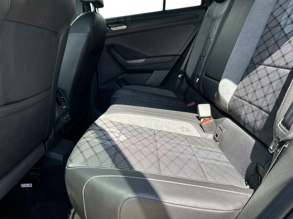 Volkswagen T-Roc 1.5 Tsi R-line Dsg Euro 6 Ss KM75ACF Black #4