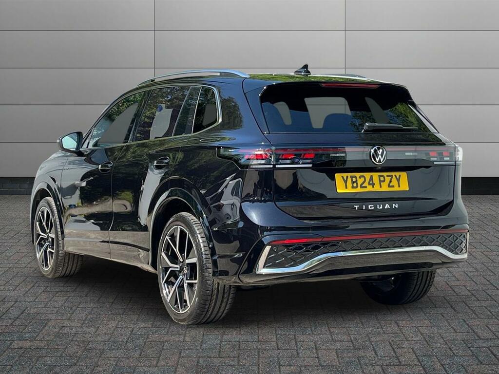 Volkswagen Tiguan 2.0 Tdi R-line Dsg Euro 6 Ss YB24PZY Black #2