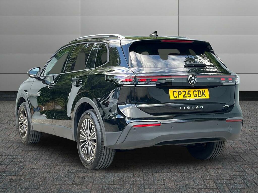 Volkswagen Tiguan 1.5 Etsi Mhev Match Dsg Euro 6 Ss CP25GDK Black #2