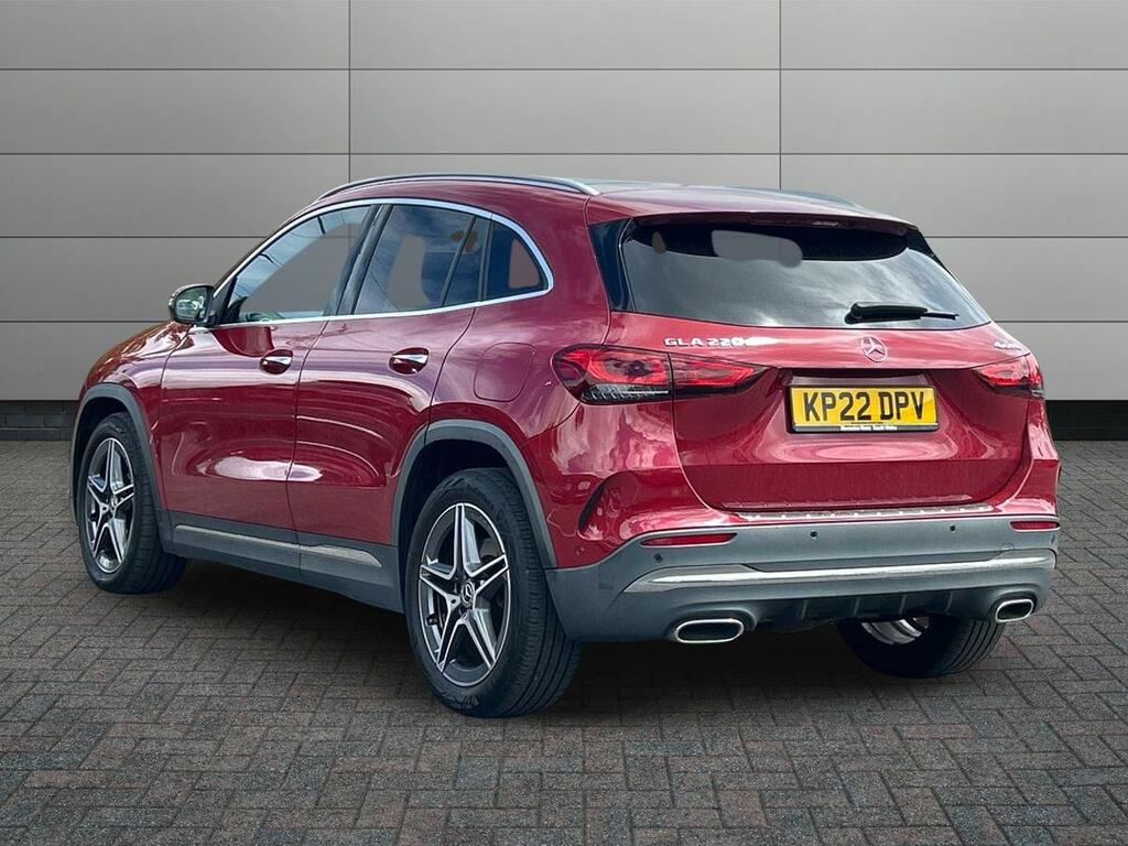 Mercedes-Benz GLA Class 2.0 Gla220d Amg Line Premium Plus 8G-dct 4Matic Red #2