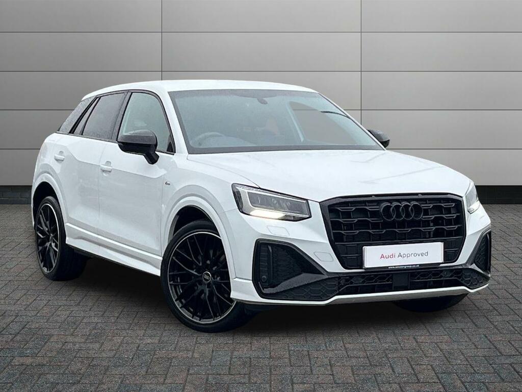 Audi Q2 1.5 Tfsi Cod 35 Black Edition S Tronic Euro 6 Ss White