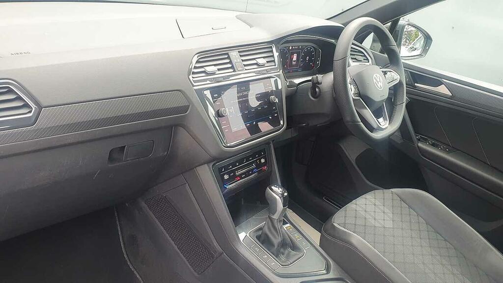Volkswagen Tiguan 1.5 Tsi R-line Dsg Euro 6 Ss CP21LWN Grey #2