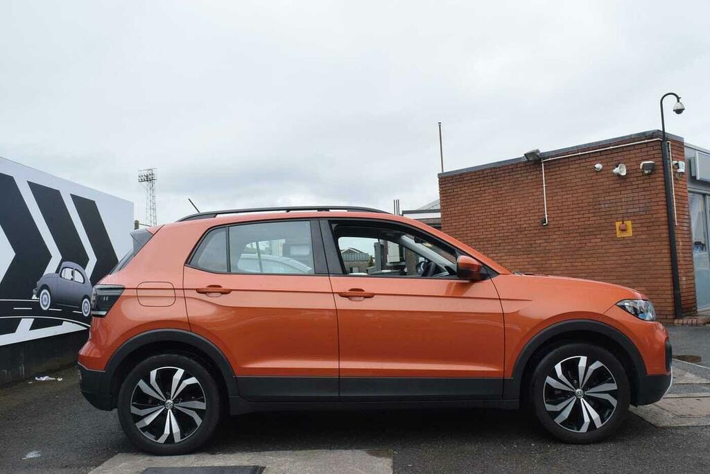 Volkswagen T-Cross 1.0 Tsi 115Ps Se Hatchback 17 Manila Alloys CV69NGY Orange #4