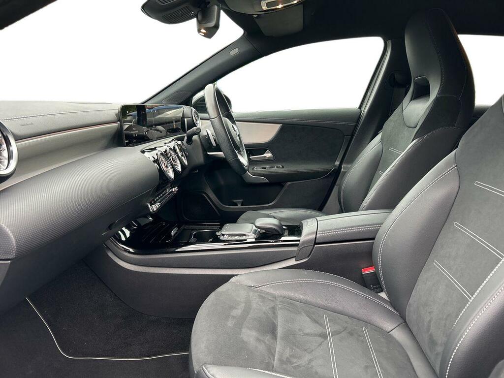 Mercedes-Benz A Class 1.3 A180 Amg Line Edition Premium 7G-dct Euro 6 CV22WML Grey #3