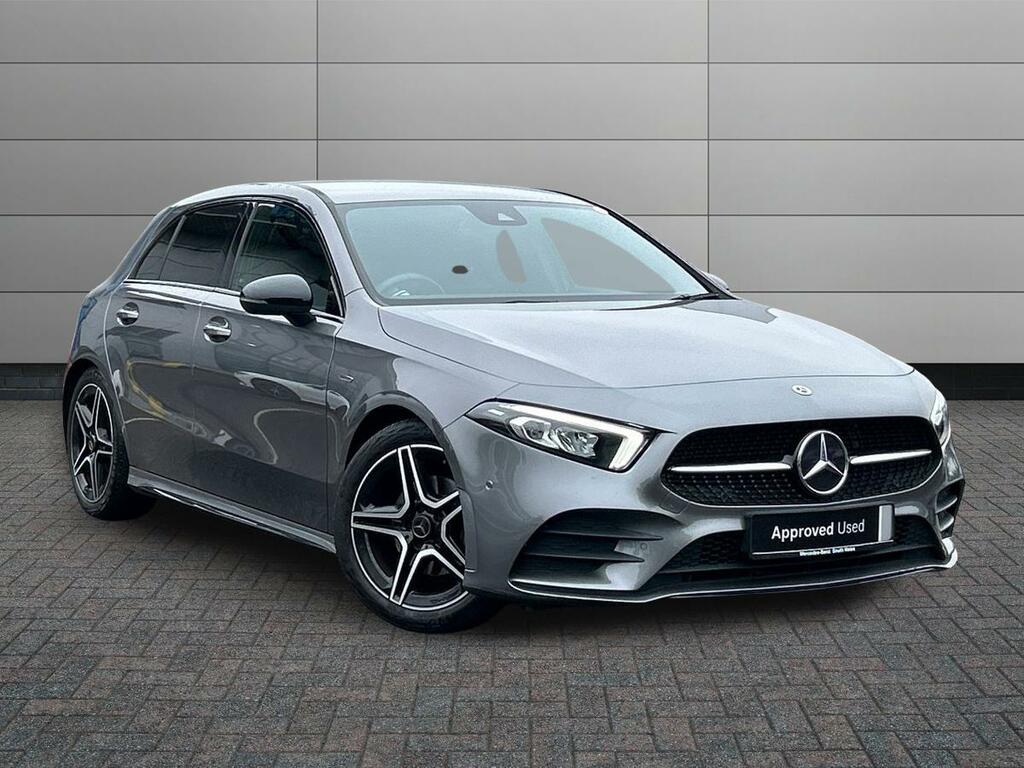 Mercedes-Benz A Class 1.3 A180 Amg Line Edition Premium 7G-dct Euro 6 Grey