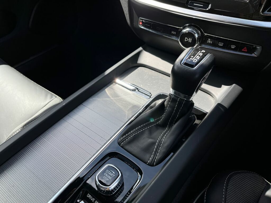 Volvo S60 T5 R-design Plus Camera, Heated Seats Grey #13