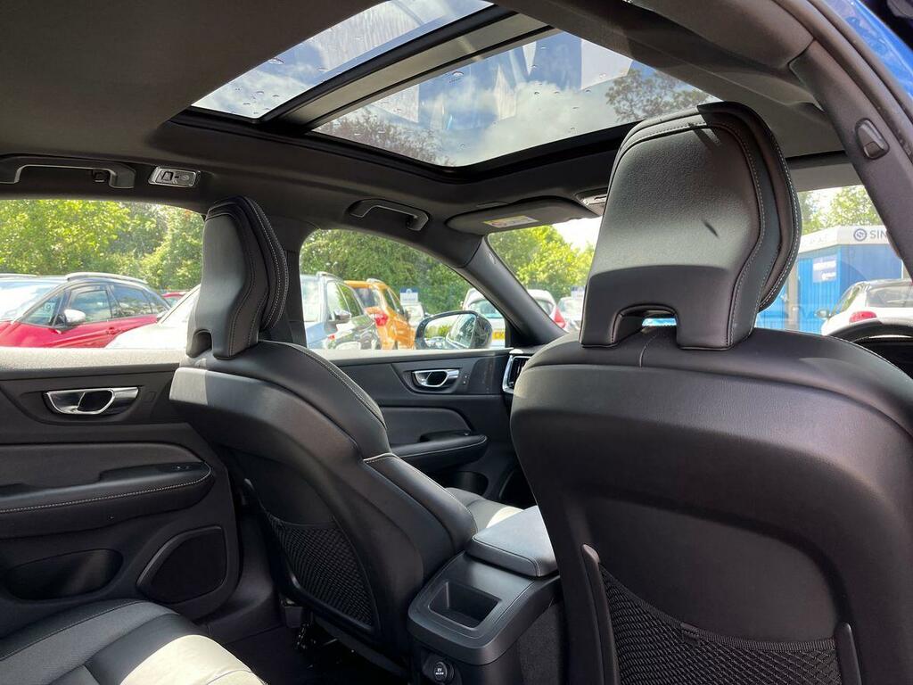 Volvo S60 T5 R-design Plus Camera, Heated Seats Grey #27