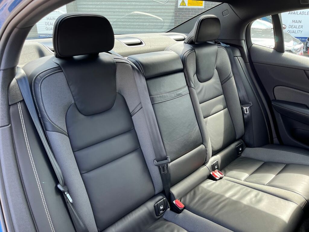 Volvo S60 T5 R-design Plus Camera, Heated Seats Grey #34