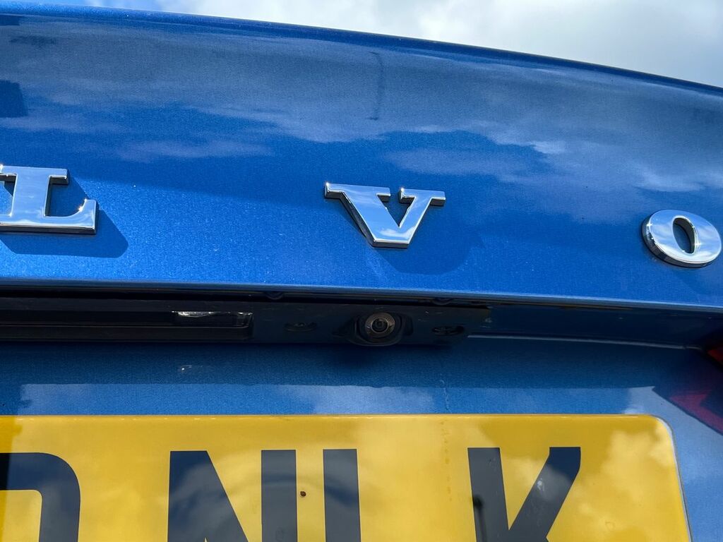 Volvo S60 T5 R-design Plus Camera, Heated Seats Grey #26