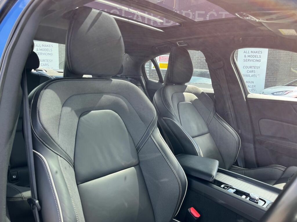 Volvo S60 T5 R-design Plus Camera, Heated Seats Grey #28