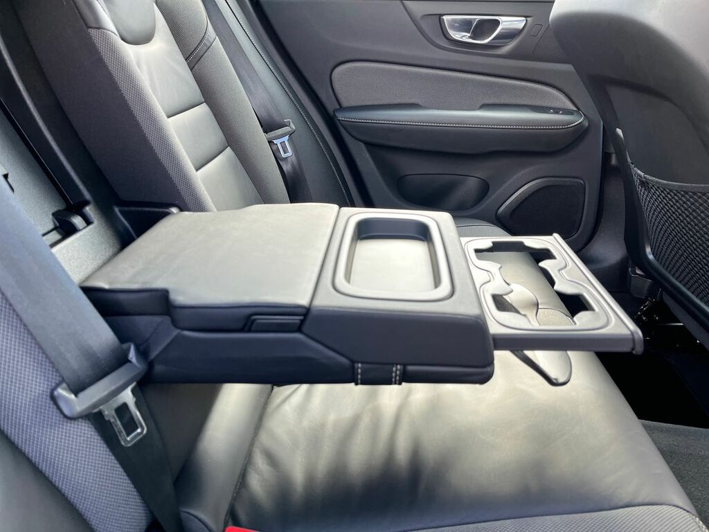 Volvo S60 T5 R-design Plus Camera, Heated Seats Grey #35
