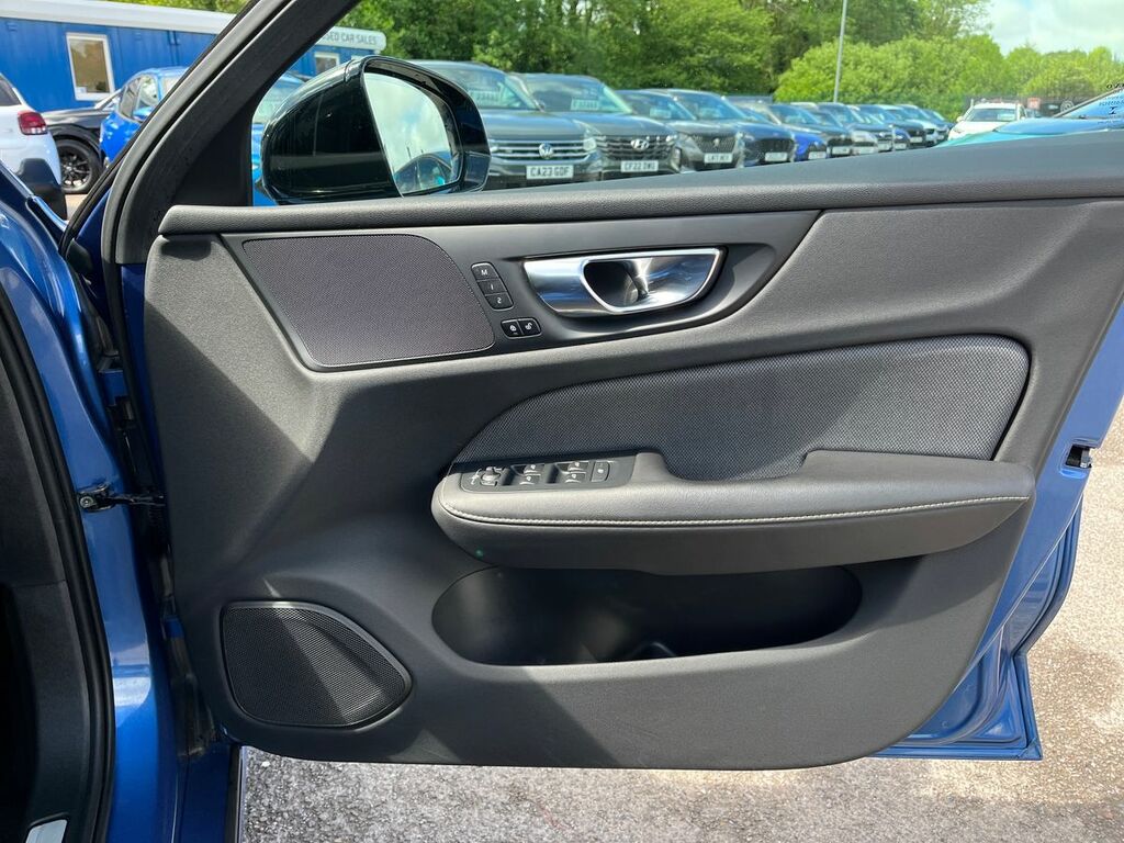 Volvo S60 T5 R-design Plus Camera, Heated Seats Grey #29