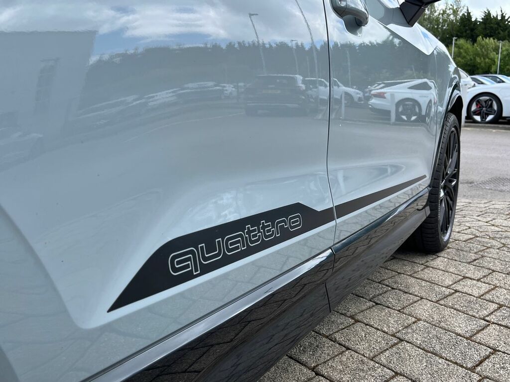 Audi SQ2 Black Edition Tfsi 300 Ps S Tronic Silver #25