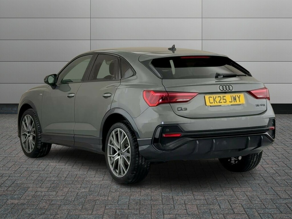 Audi Q3 1.5 Tfsi Cod 35 Black Edition Sportback S Tronic E CK25JWY Grey #2