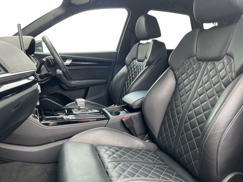 Audi Q5 Edition 1 40 Tdi Quattro 204 Ps S Tronic White #3