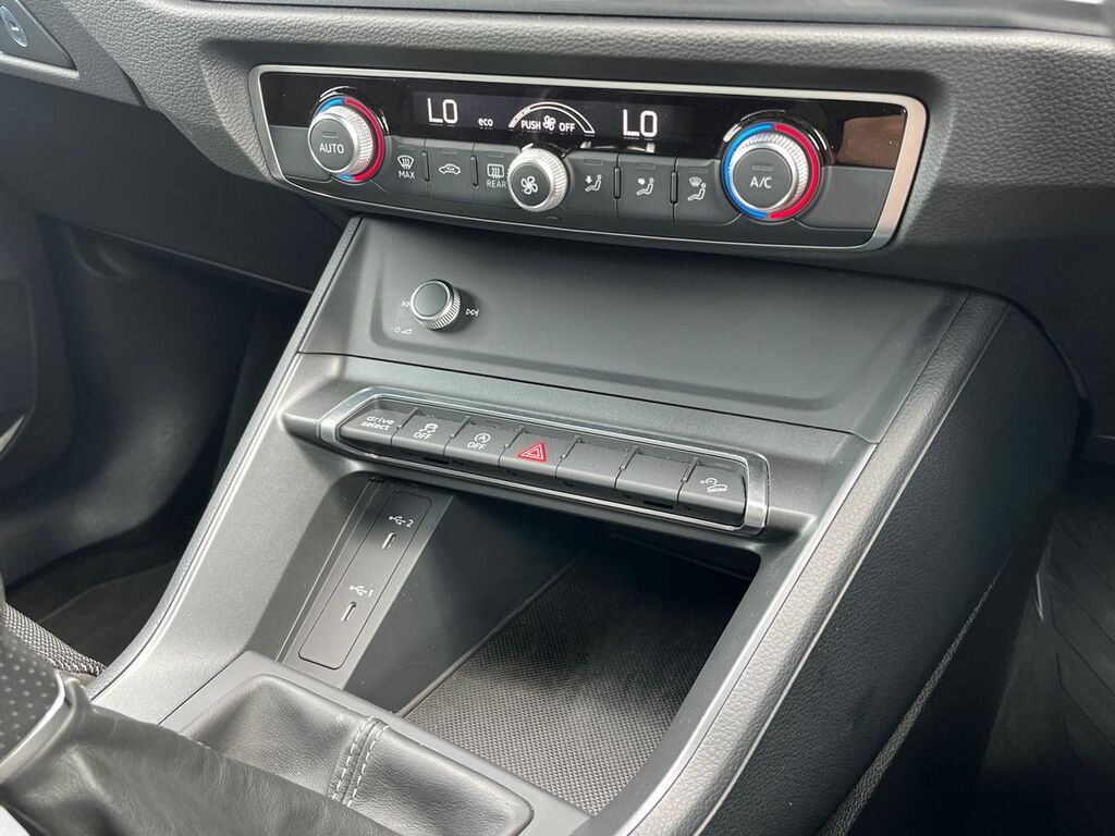 Audi Q3 35 Tfsi S Line White #35