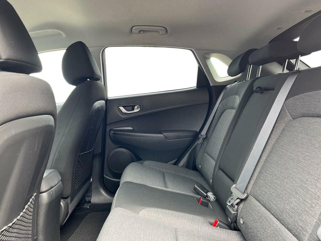 Hyundai Kona 64Kwh Premium Suv 10.5Kw Charge Grey #4