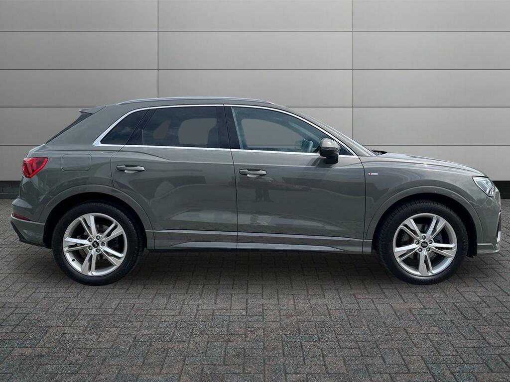 Audi Q3 S Line 35 Tfsi 150 Ps S Tronic CV25YEF Grey #5