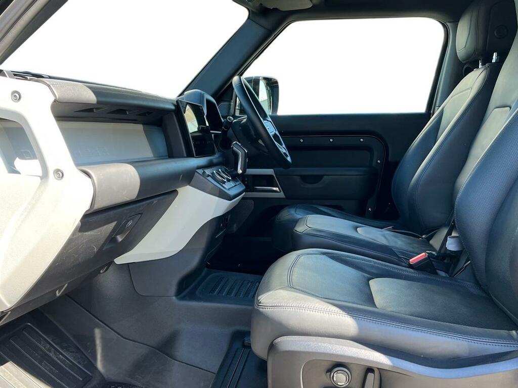 Land Rover Defender 3.0 D250 Hard Top Hse Black #3