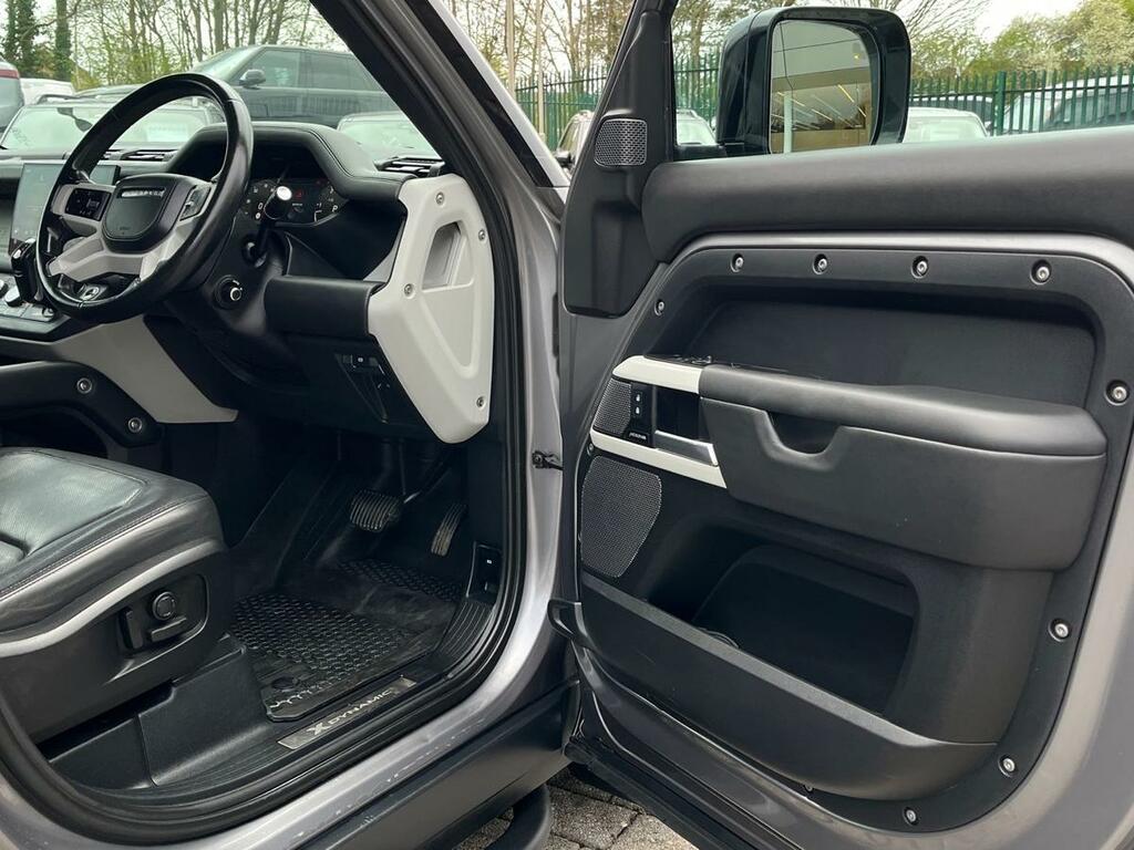 Land Rover Defender D250 X-dynamic Hse Green #35