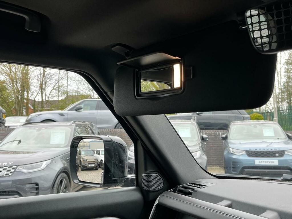 Land Rover Defender D250 X-dynamic Hse Green #31