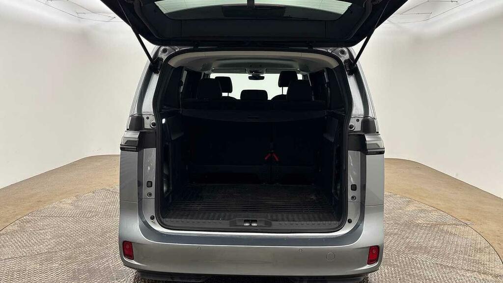 Volkswagen ID.Buzz Pro Commerce Plus Black #7
