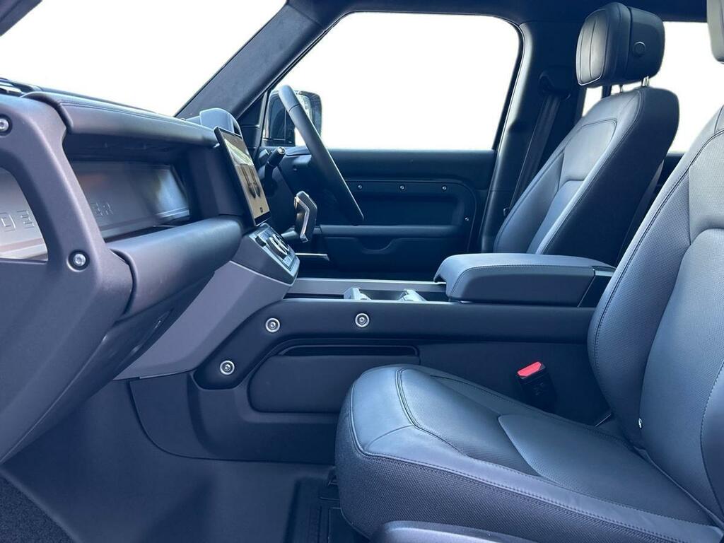 Land Rover Defender 110 D350 X-dynamic Hse Green #3
