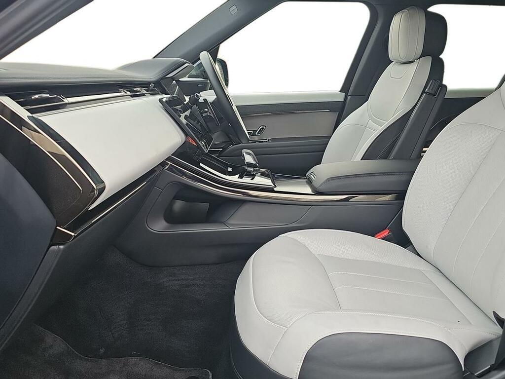 Land Rover Range Rover Sport 3.0 D250 Edition Black #3